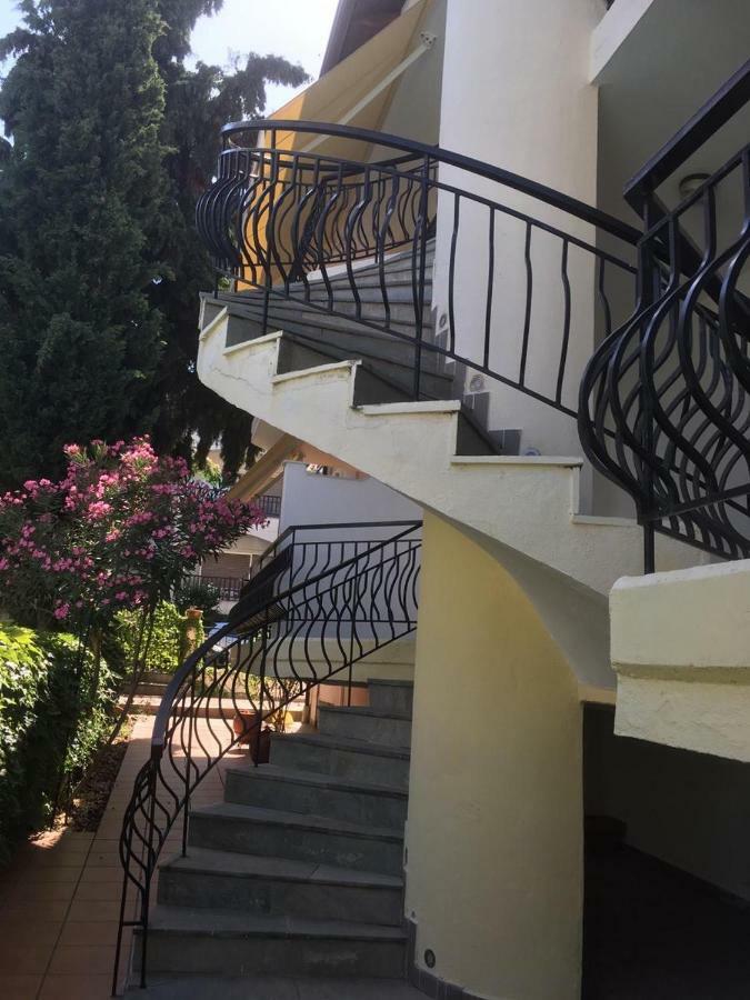 נאה פוטידאה Marco'S Appartments מראה חיצוני תמונה
